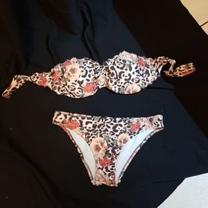 Guess bikini